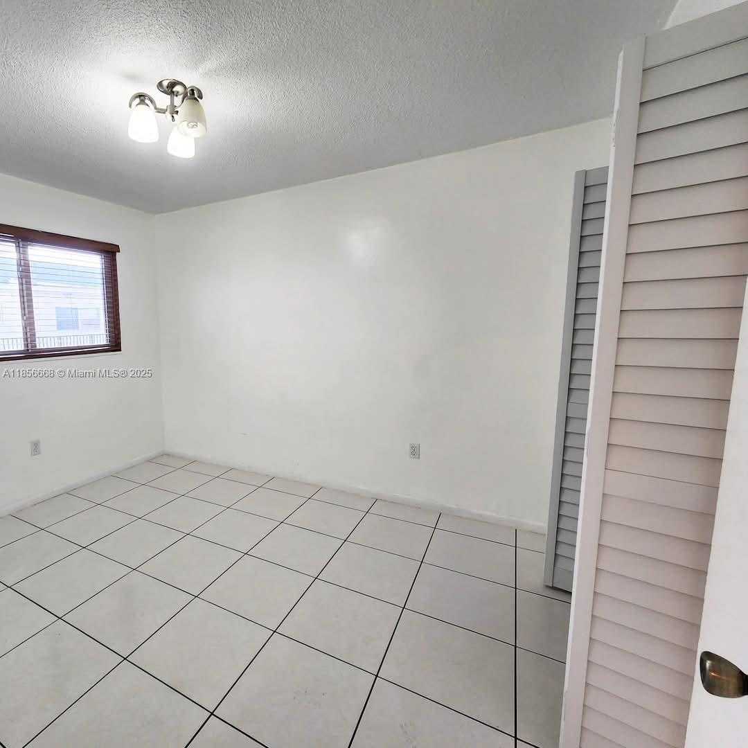 Small Image of 1800 SOUTH WEST 25TH ST #2304, Miami Number 5