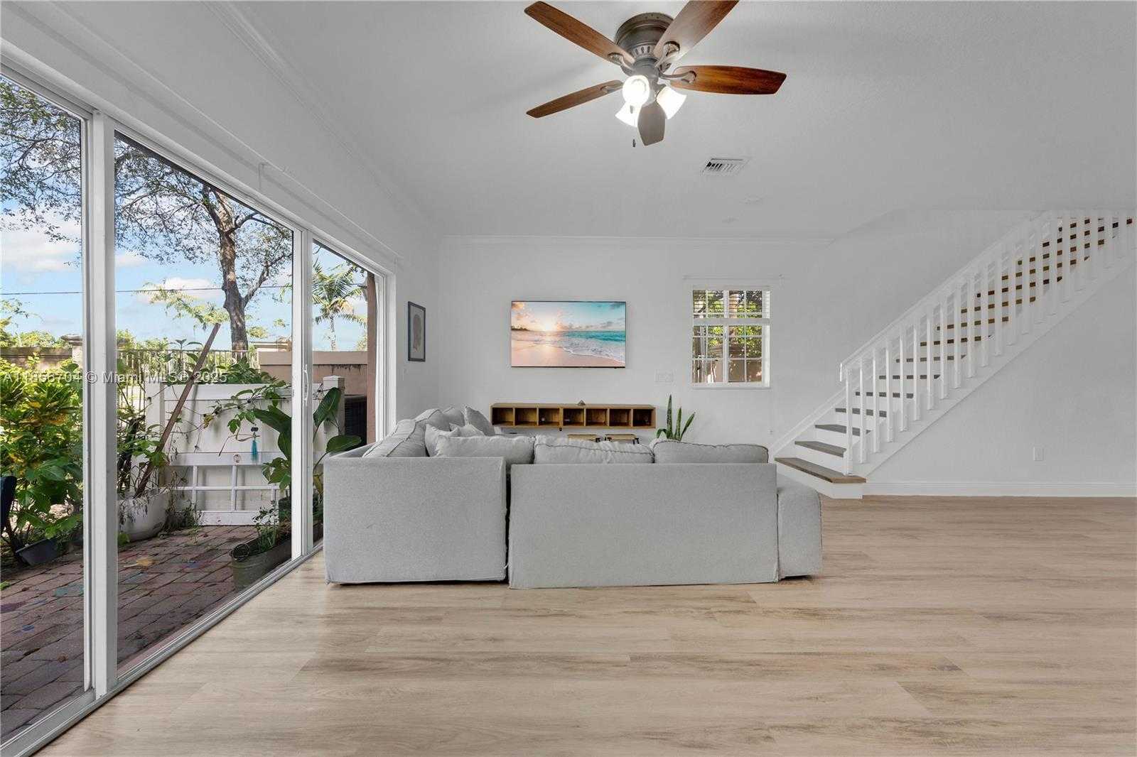 Small Image of 8080 NORTH WEST 27TH ST, Sunrise Number 4