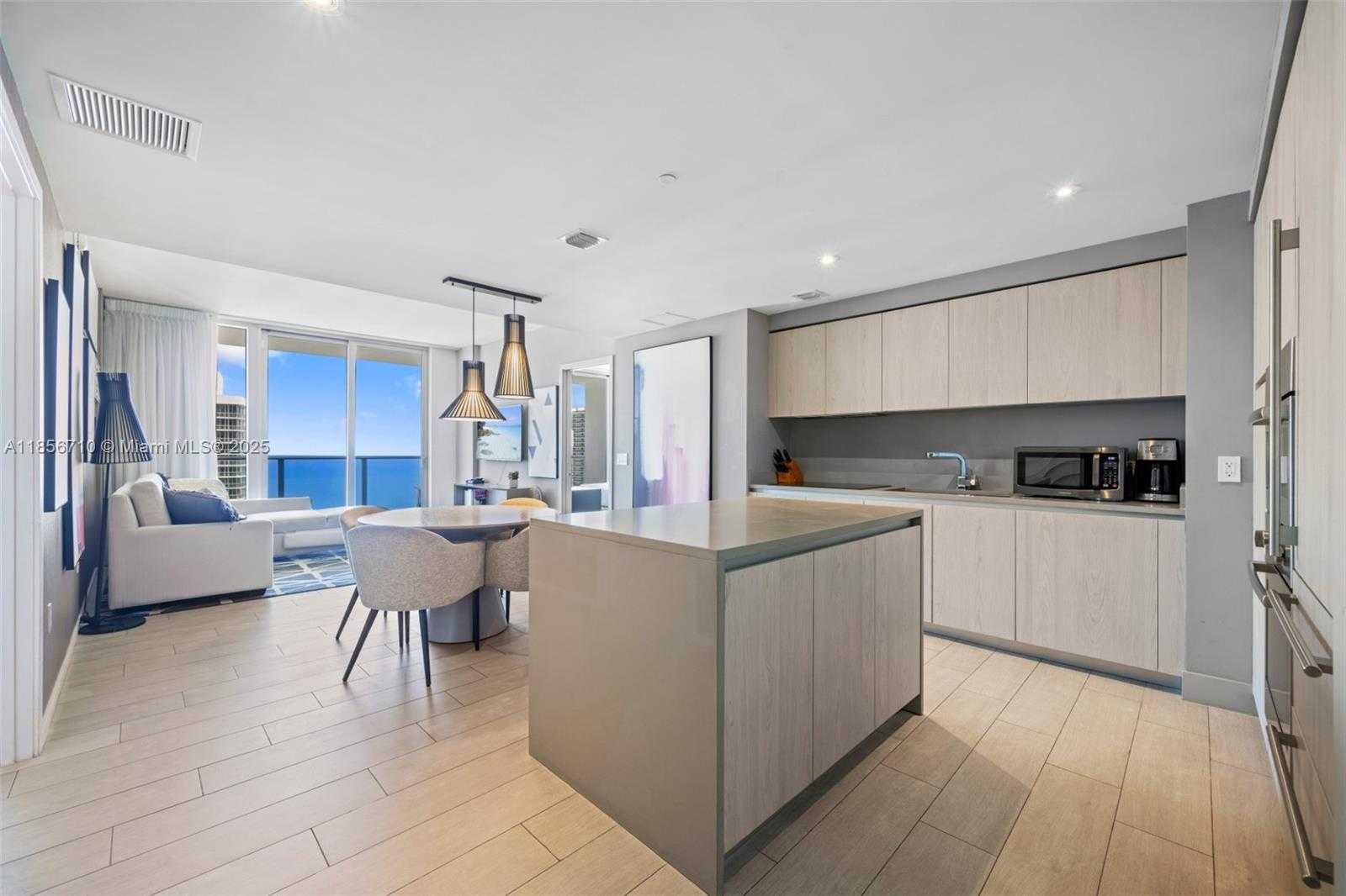 Small Image of 4010 SOUTH OCEAN DR #T3905, Hollywood Number 6