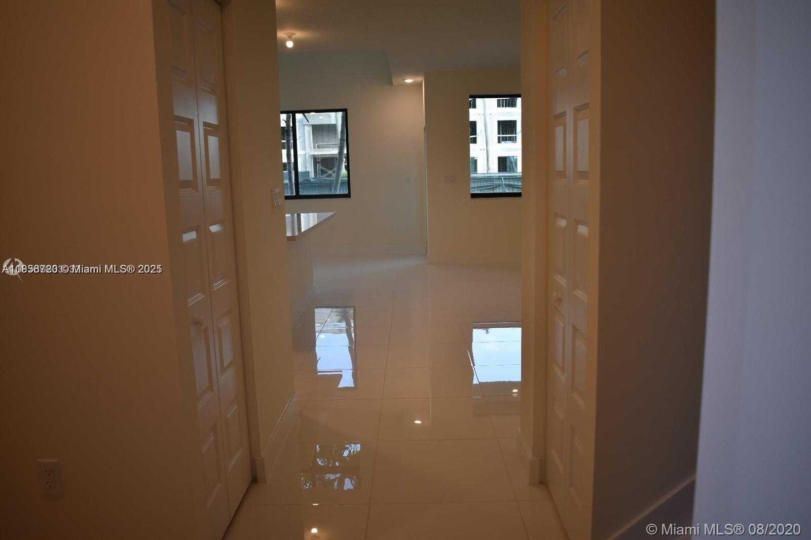 Small Image of 4640 NORTH WEST 84TH AVE #16, Doral Number 10