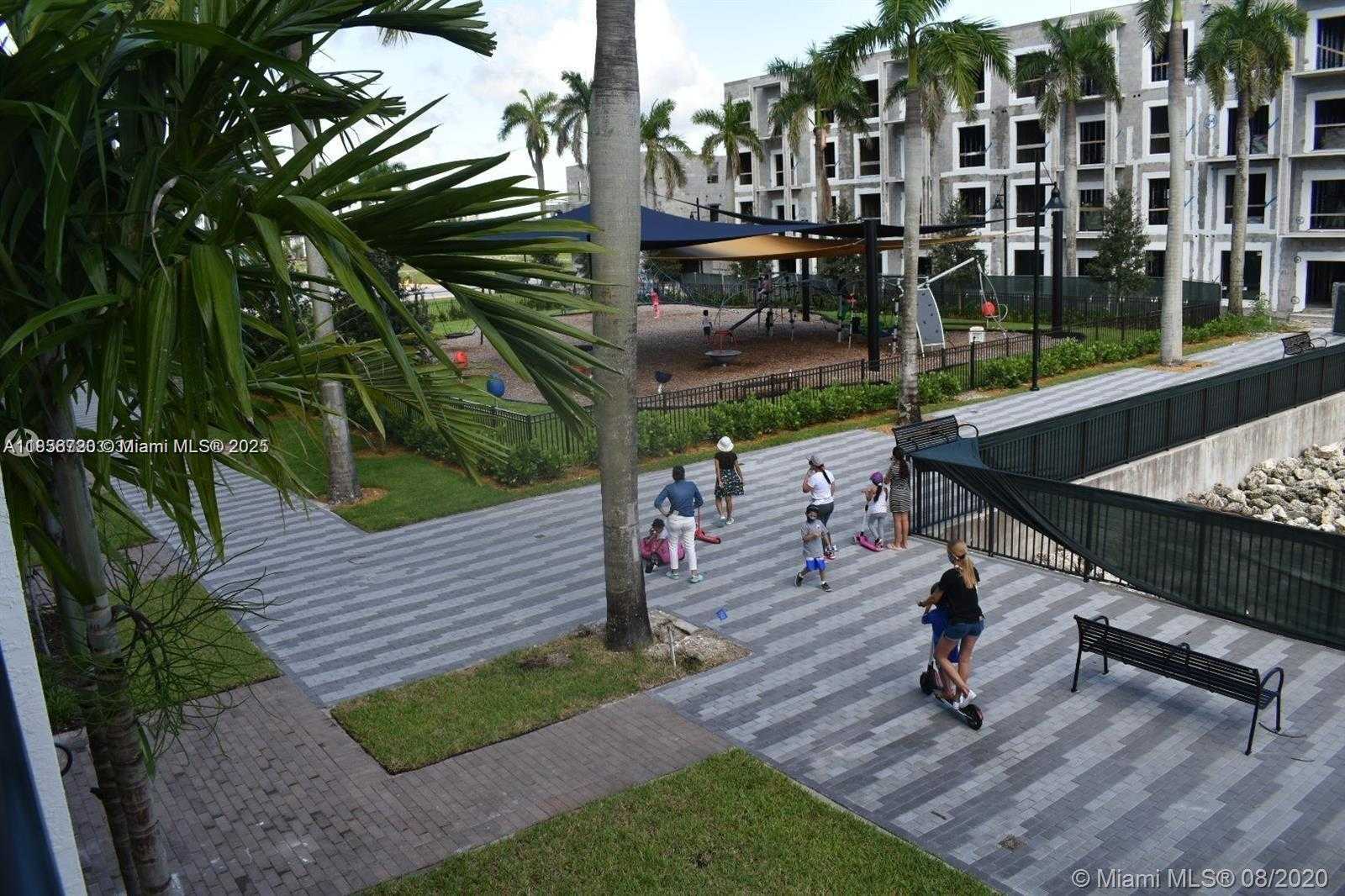 Small Image of 4640 NORTH WEST 84TH AVE #16, Doral Number 3
