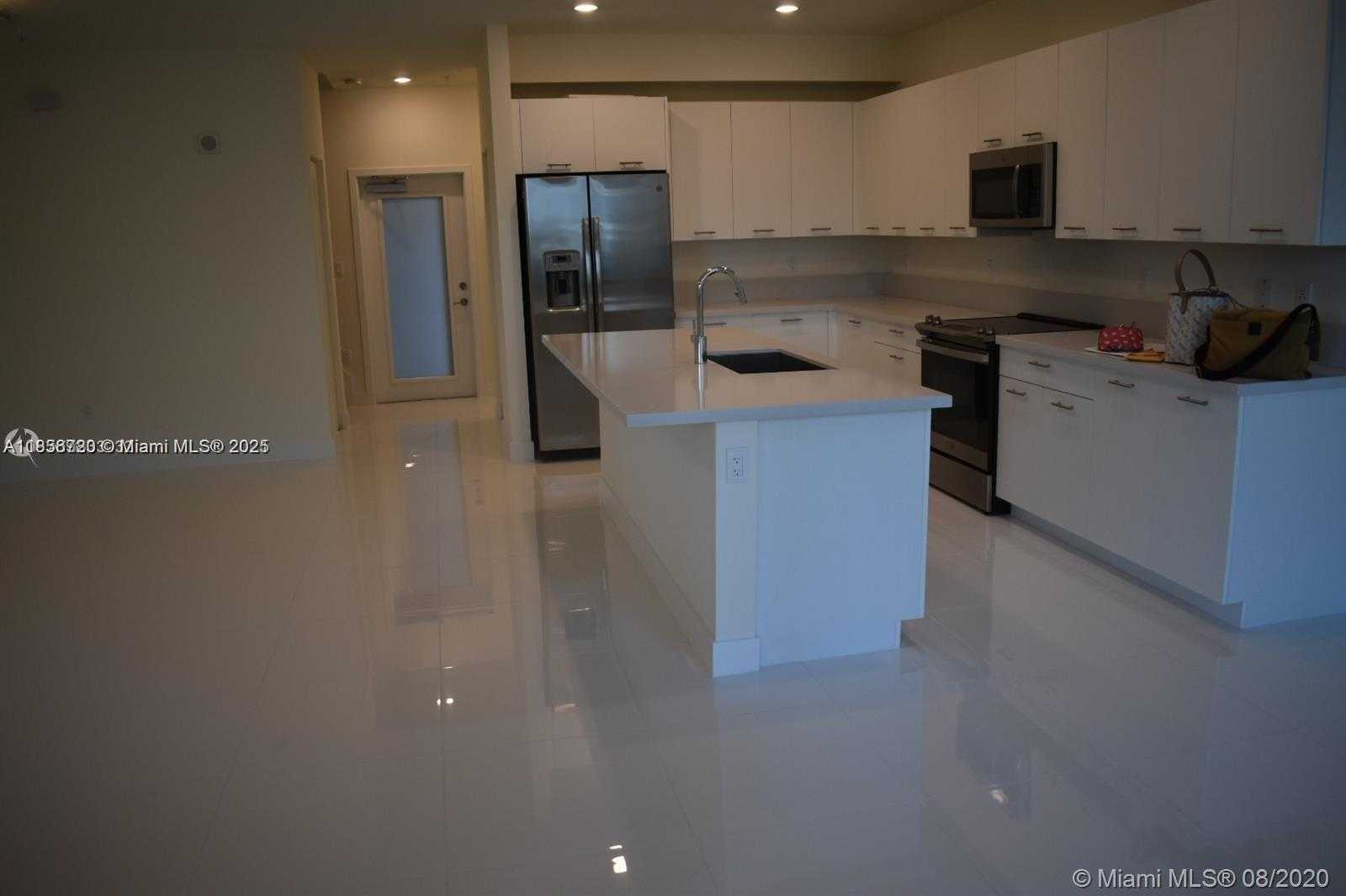 Small Image of 4640 NORTH WEST 84TH AVE #16, Doral Number 7