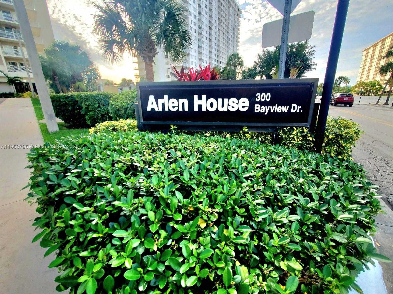 Small Image of 300 BAYVIEW DR #1902, Sunny Isles Beach Number 34