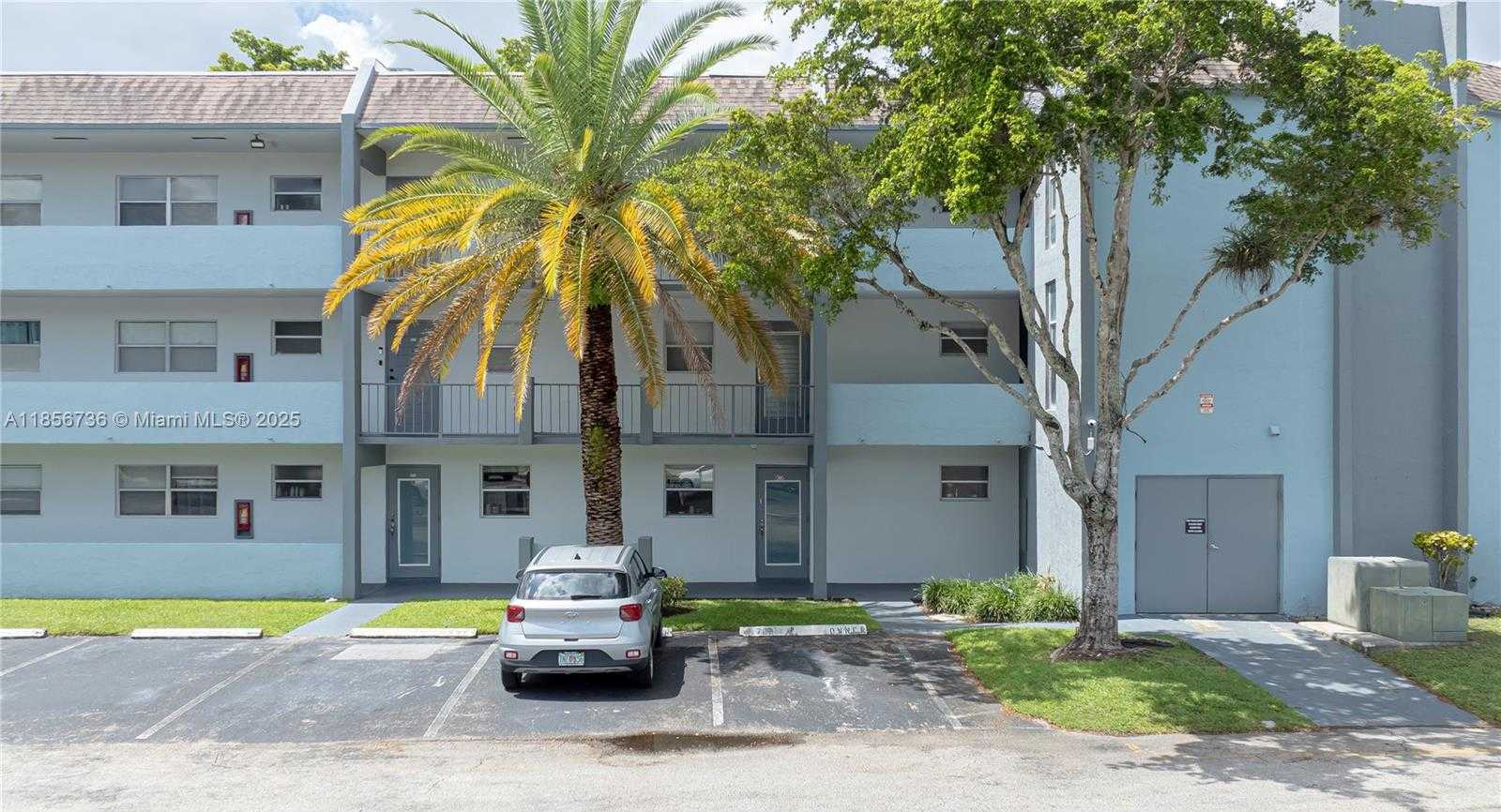 Small Image of 8321 SANDS POINT BLVD #D205, Tamarac Number 12