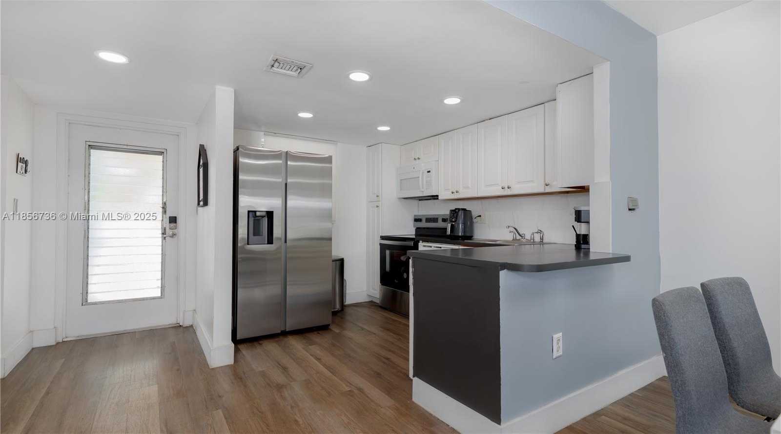 Small Image of 8321 SANDS POINT BLVD #D205, Tamarac Number 4