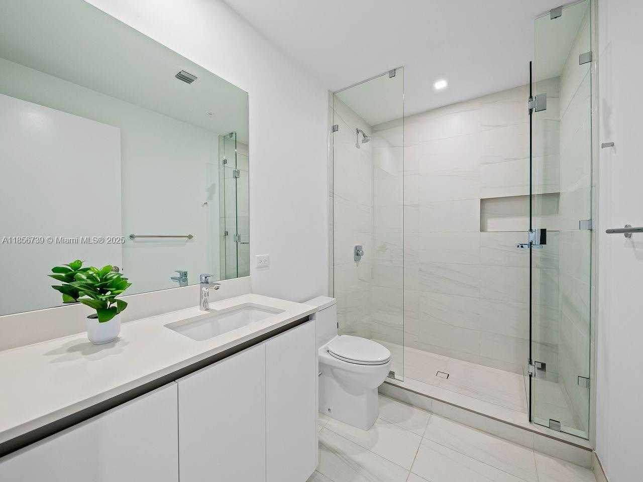 Small Image of 900 NORTH OCEAN #1004, Pompano Beach Number 21