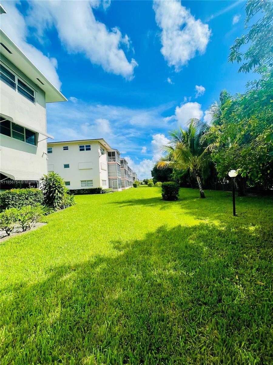 Small Image of 1000 HILLCREST CT #111, Hollywood Number 21