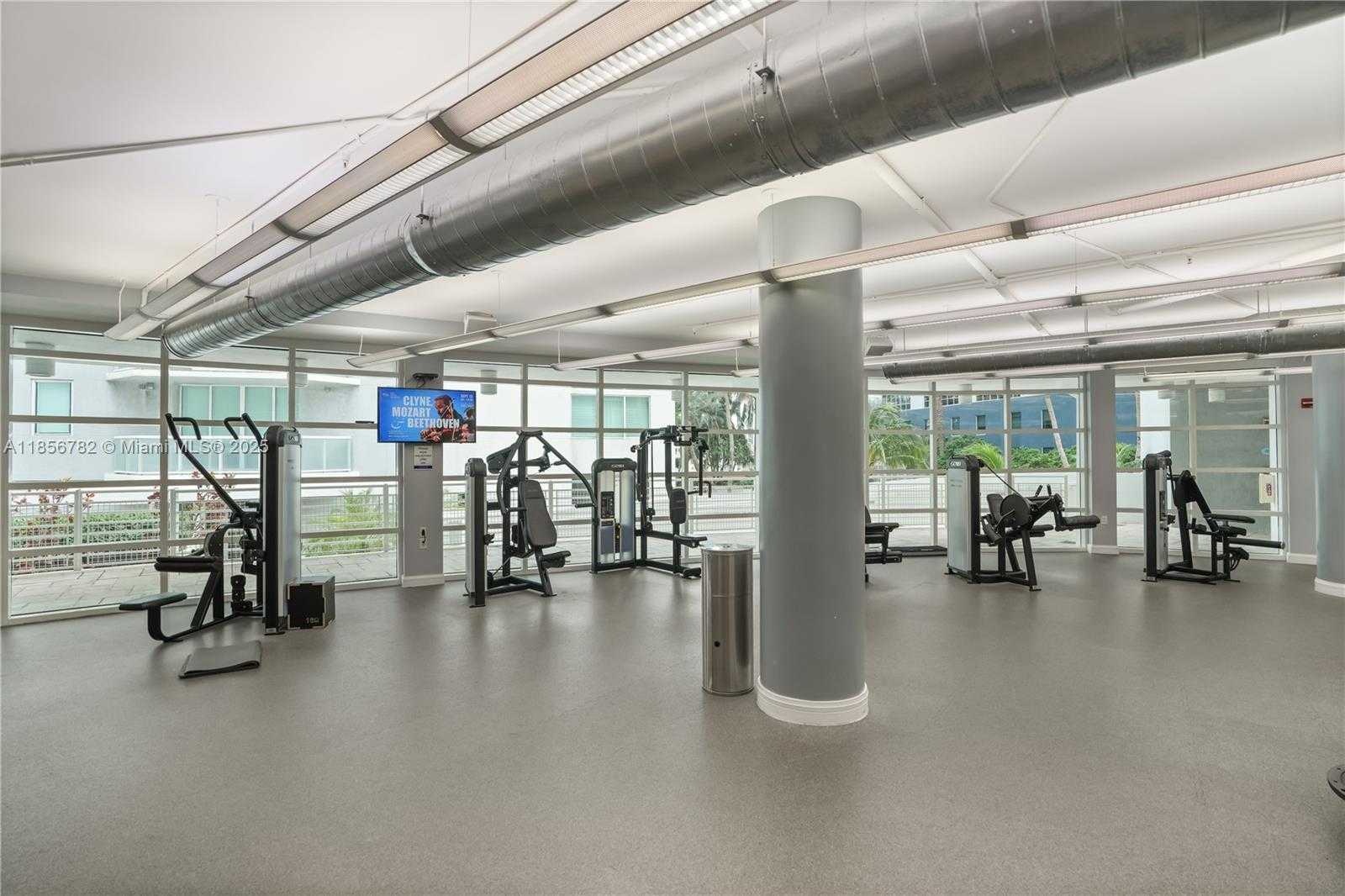 Small Image of 244 BISCAYNE BLVD #2306, Miami Number 28