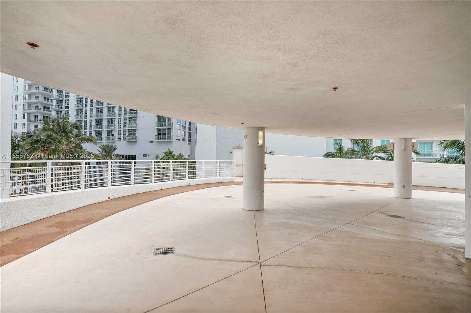 Small Image of 244 BISCAYNE BLVD #2306, Miami Number 33