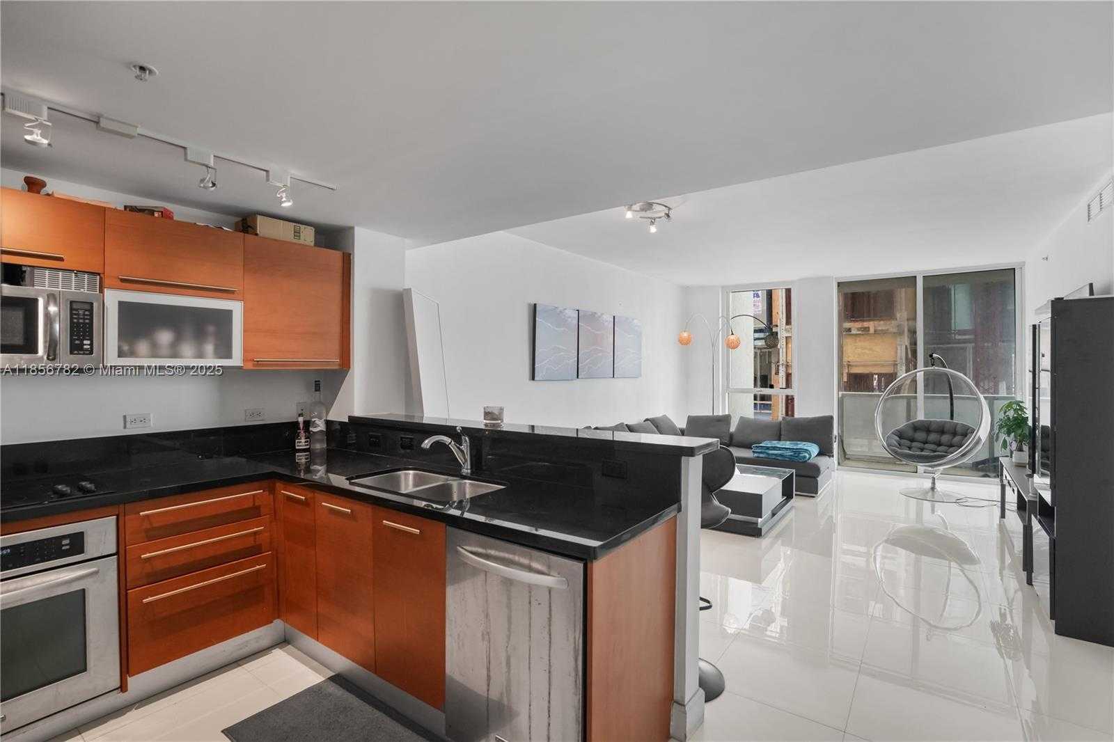 Small Image of 244 BISCAYNE BLVD #2306, Miami Number 9