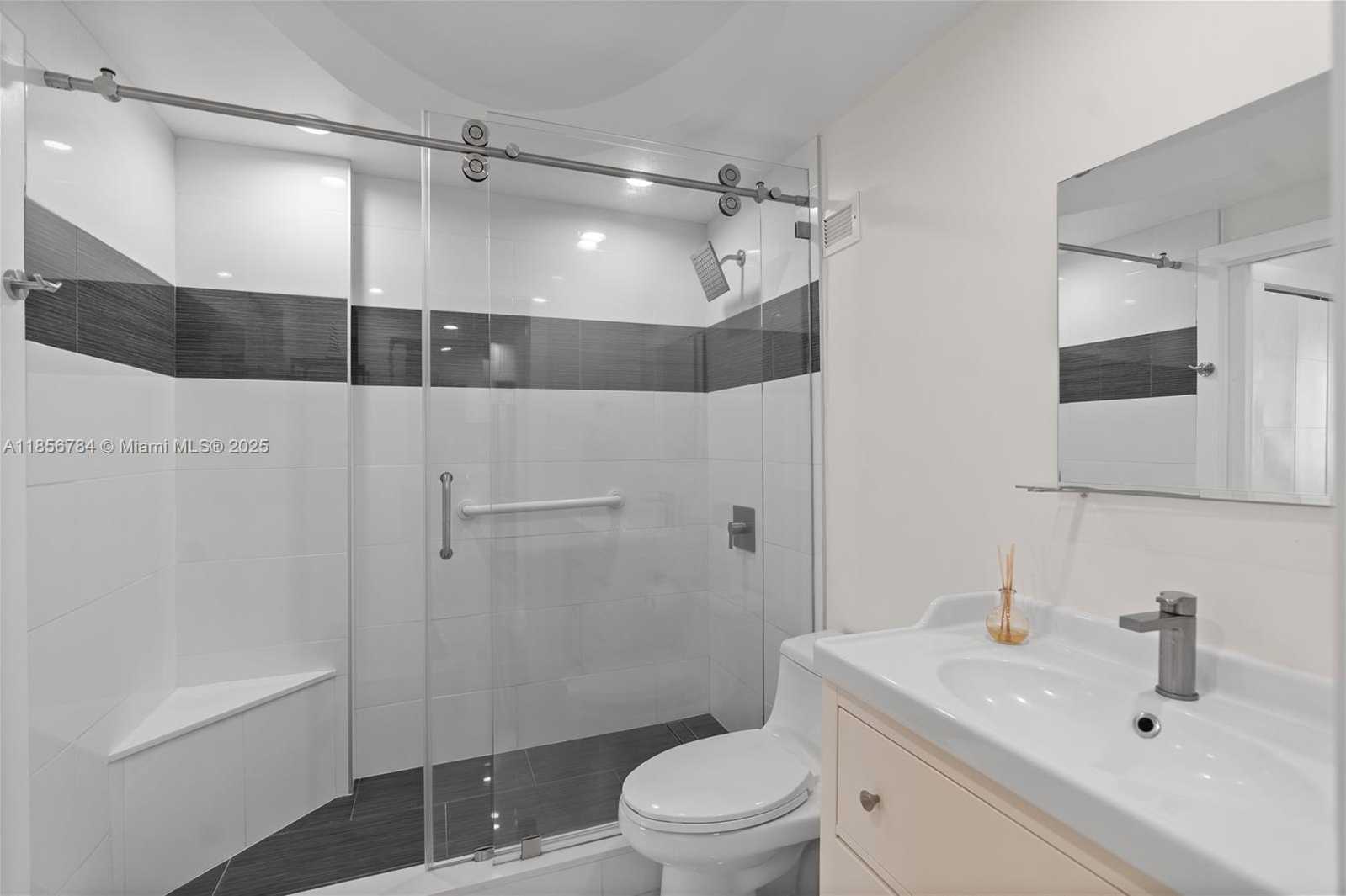 Small Image of 3725 SOUTH OCEAN DR #1225, Hollywood Number 30