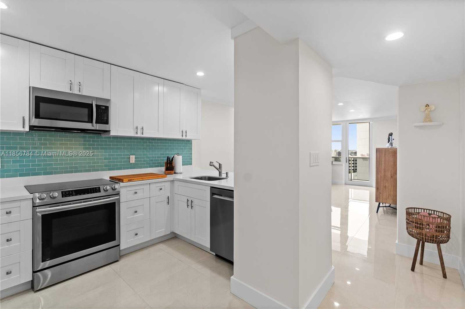 Small Image of 3725 SOUTH OCEAN DR #1225, Hollywood Number 31