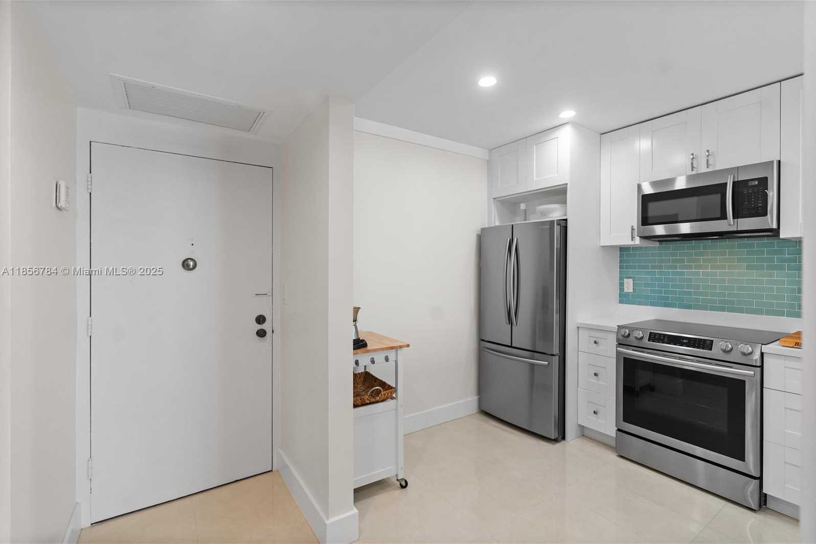 Small Image of 3725 SOUTH OCEAN DR #1225, Hollywood Number 32