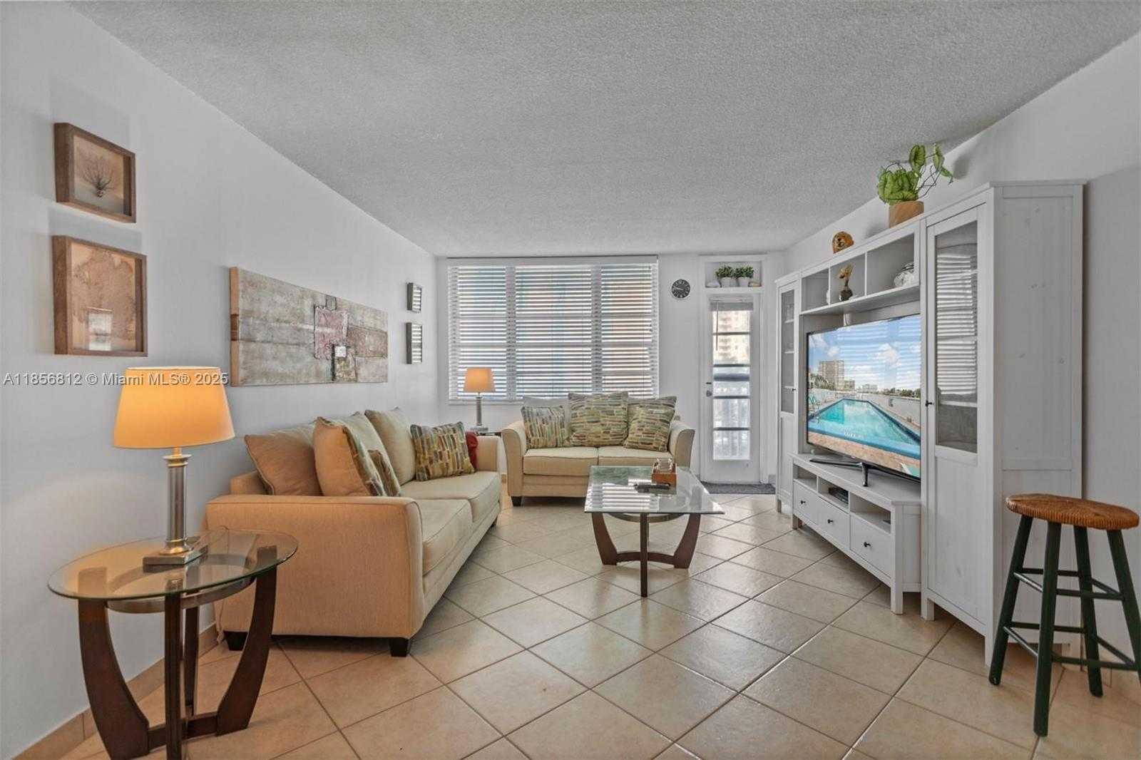 Small Image of 1913 SOUTH OCEAN DR #316, Hallandale Beach Number 2