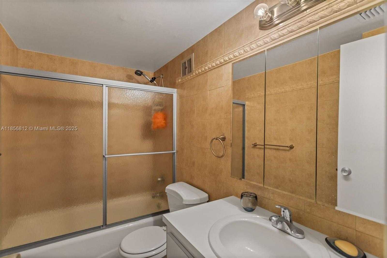 Small Image of 1913 SOUTH OCEAN DR #316, Hallandale Beach Number 5