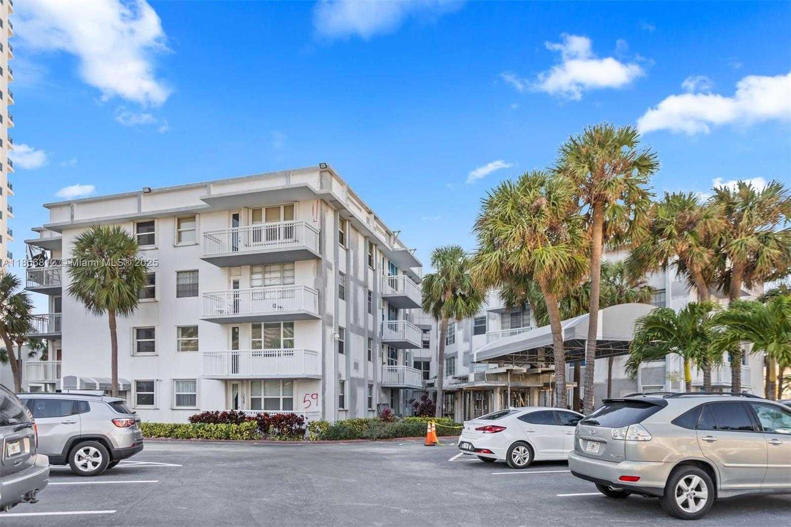 Small Image of 1913 SOUTH OCEAN DR #316, Hallandale Beach Number 8