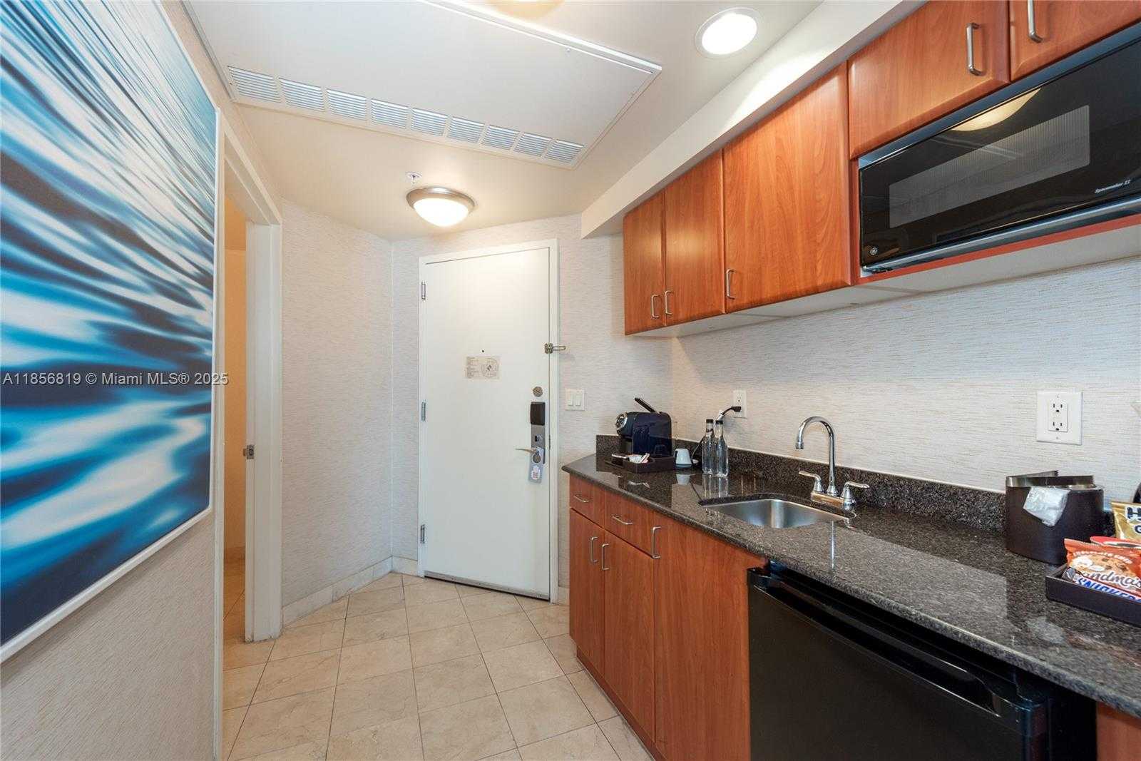 Small Image of 18001 COLLINS AVE #1214- 1215, Sunny Isles Beach Number 23