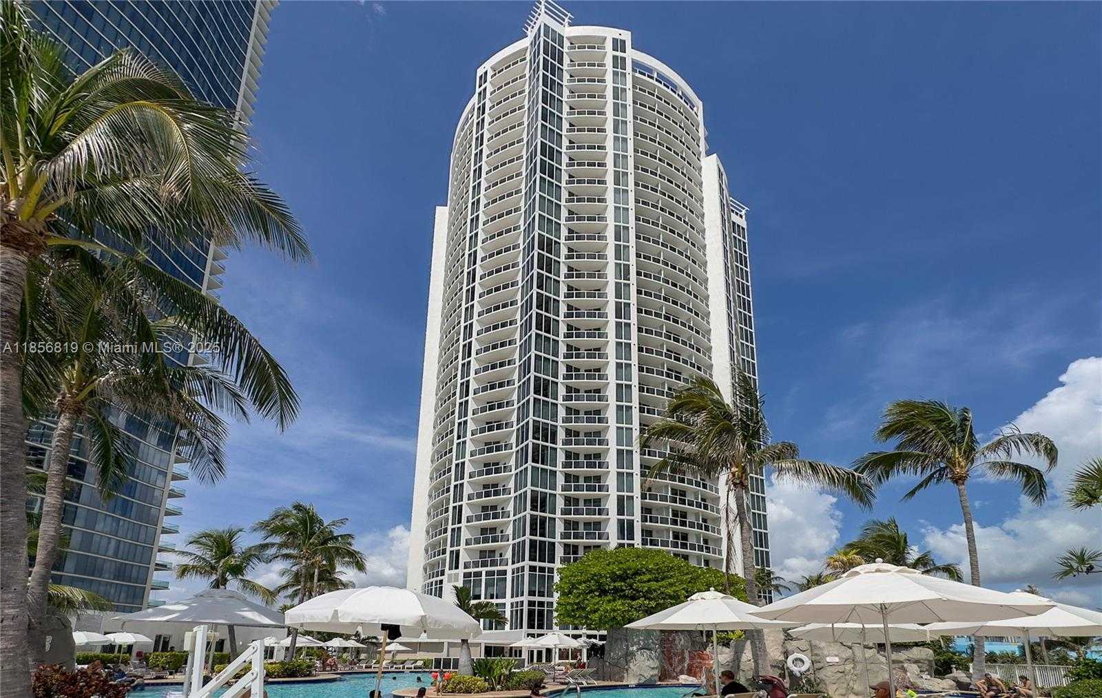 Small Image of 18001 COLLINS AVE #1214- 1215, Sunny Isles Beach Number 31