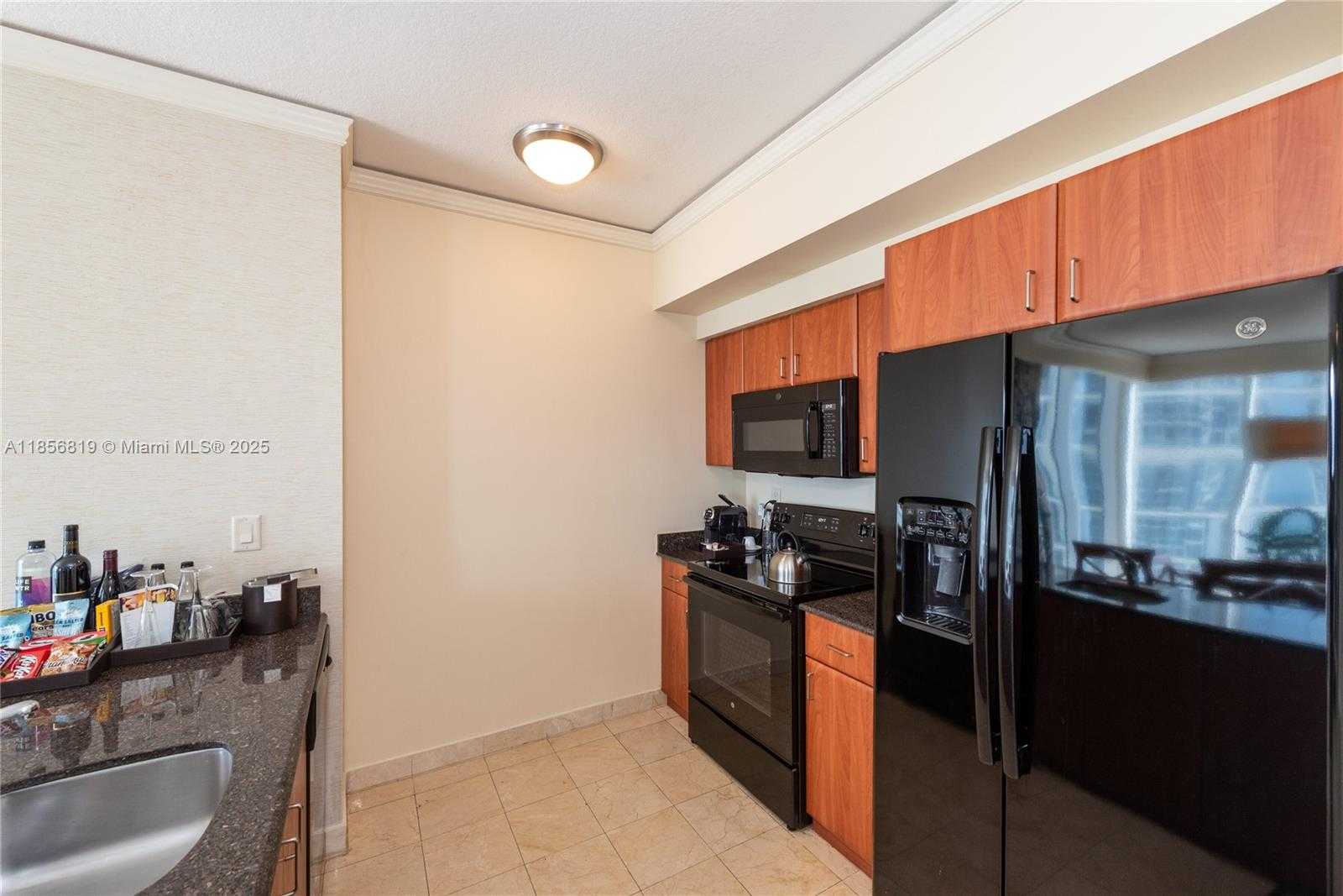 Small Image of 18001 COLLINS AVE #1214- 1215, Sunny Isles Beach Number 9