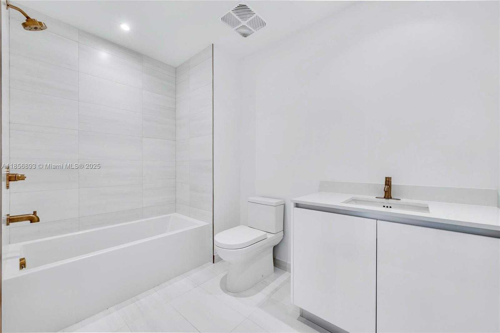 Small Image of 2678 TIGERTAIL AVE #1501, Miami Number 11