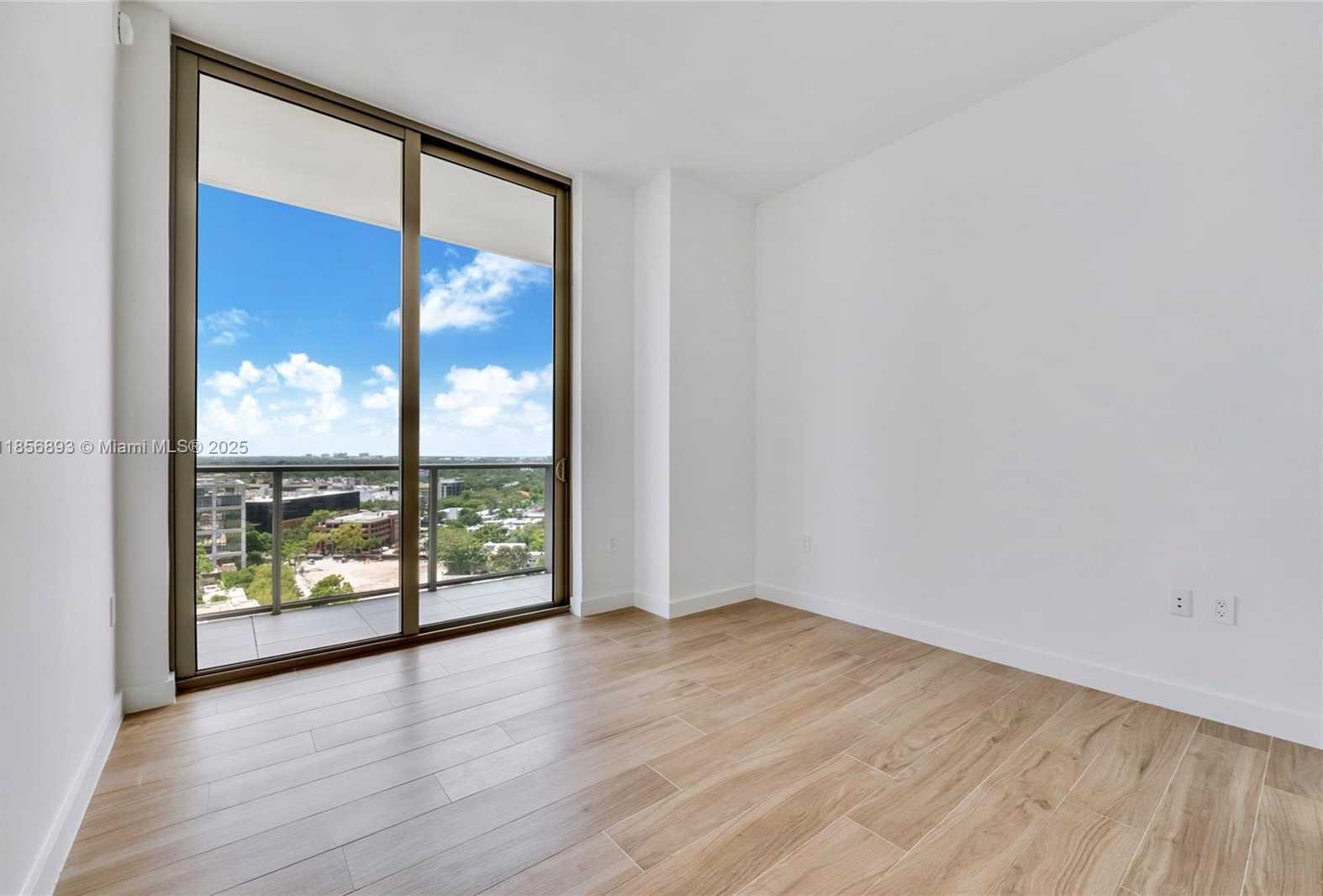 Small Image of 2678 TIGERTAIL AVE #1501, Miami Number 13