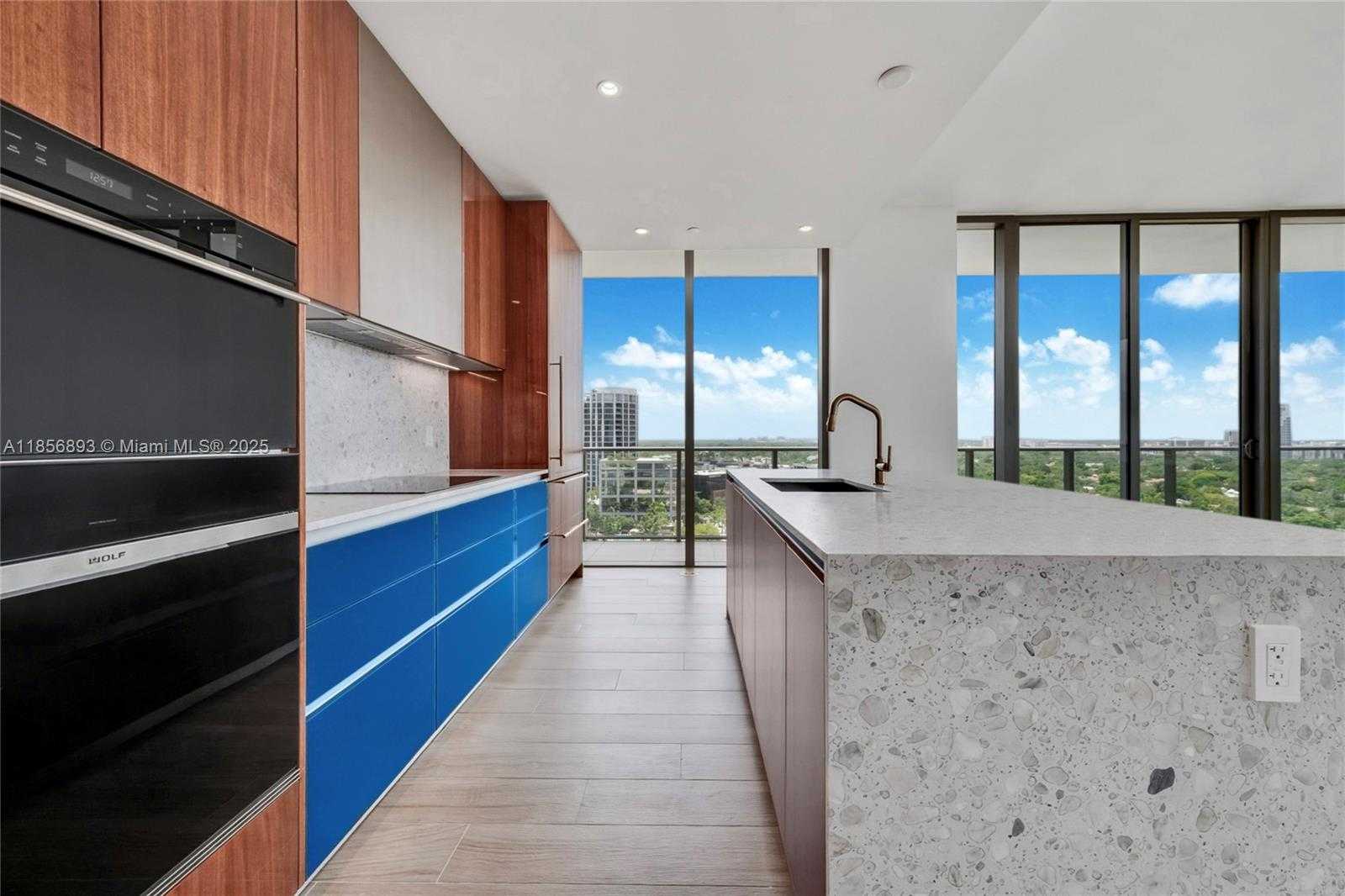 Small Image of 2678 TIGERTAIL AVE #1501, Miami Number 3