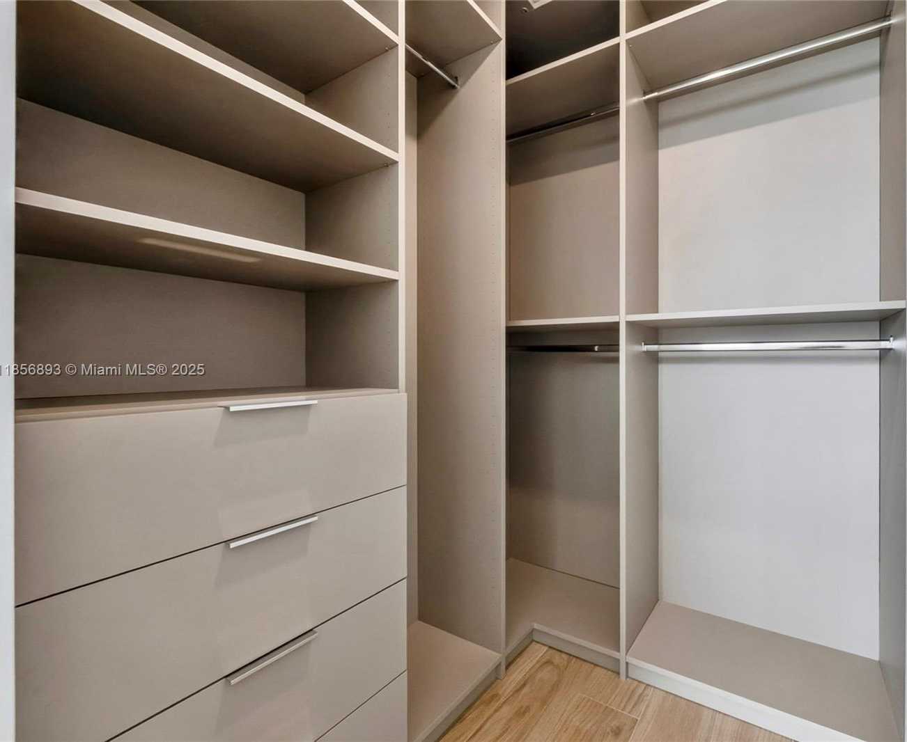 Small Image of 2678 TIGERTAIL AVE #1501, Miami Number 8