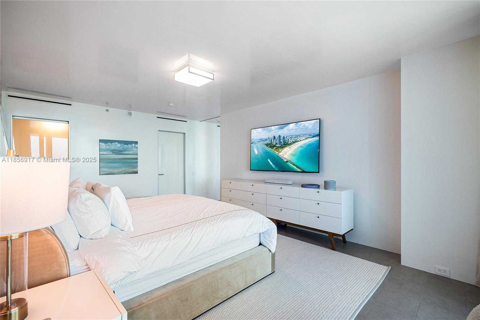 Small Image of 6799 COLLINS AVE #LPH01 & 02, Miami Beach Number 14