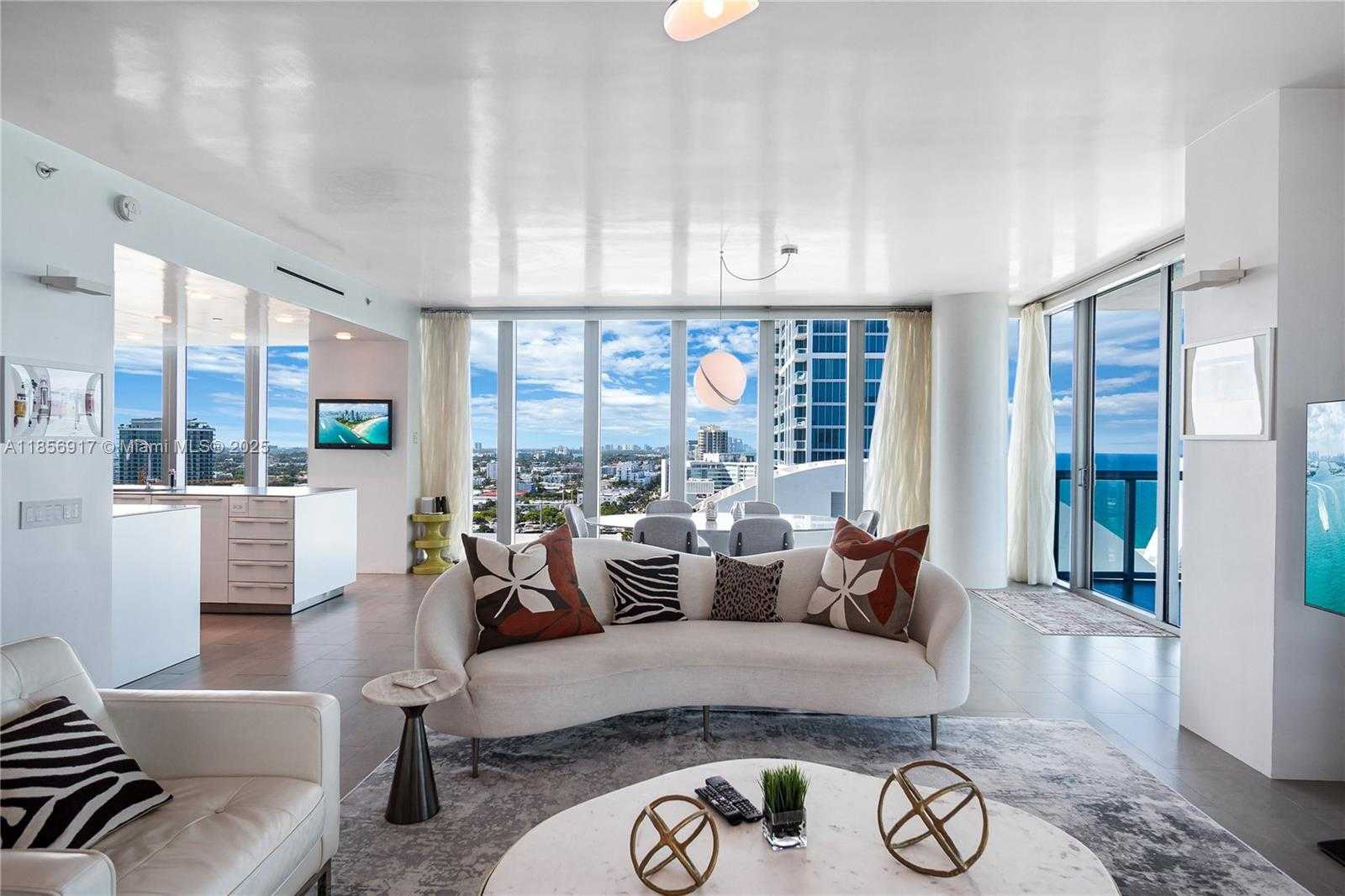 Small Image of 6799 COLLINS AVE #LPH01 & 02, Miami Beach Number 21