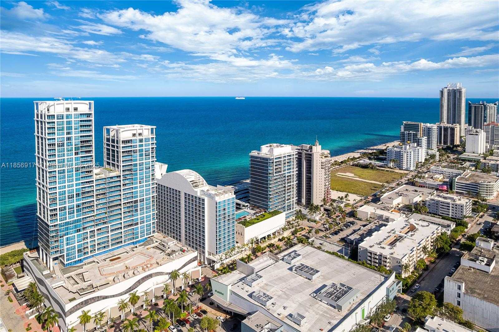 Small Image of 6799 COLLINS AVE #LPH01 & 02, Miami Beach Number 3