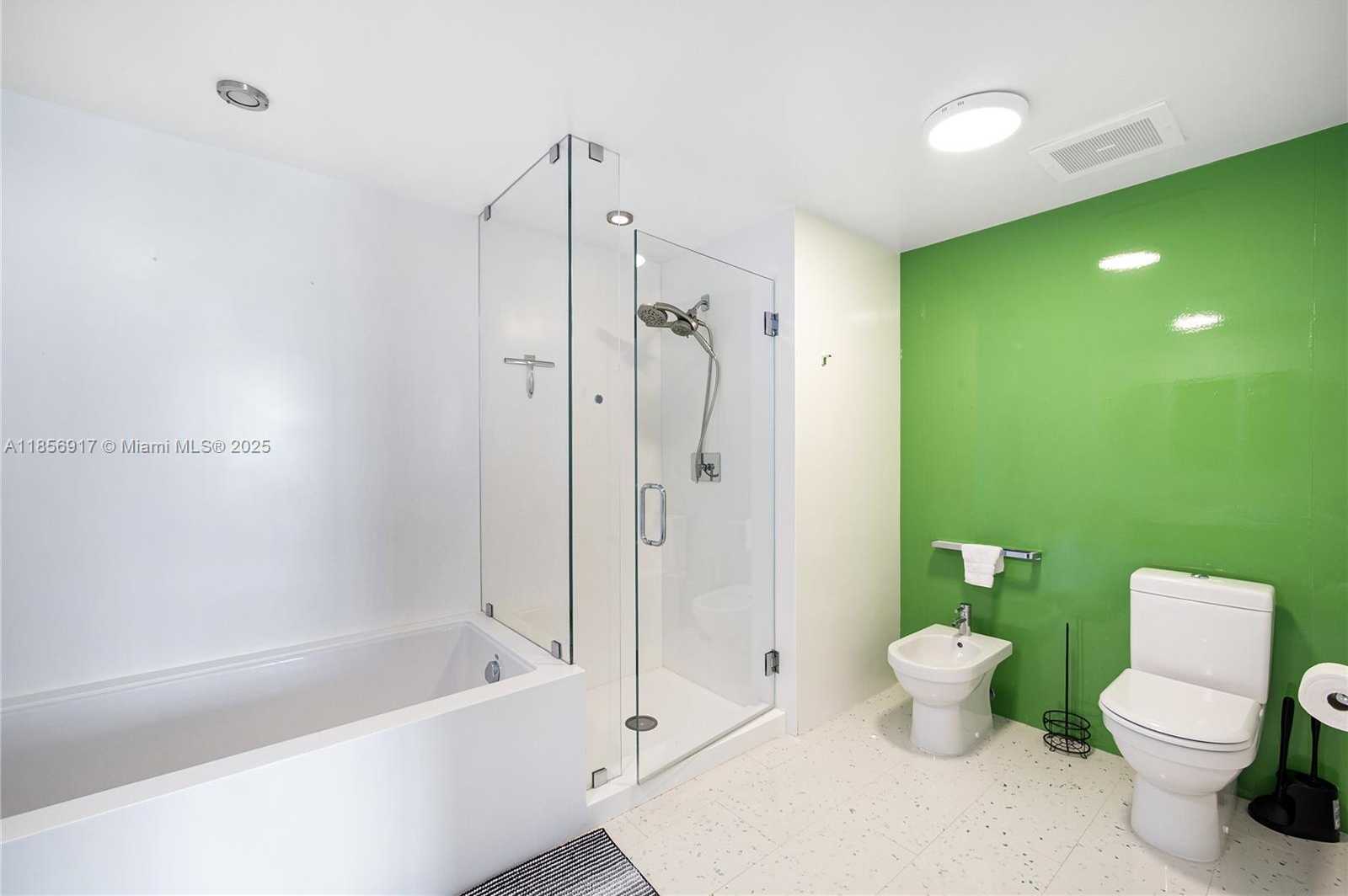 Small Image of 6799 COLLINS AVE #LPH01 & 02, Miami Beach Number 33