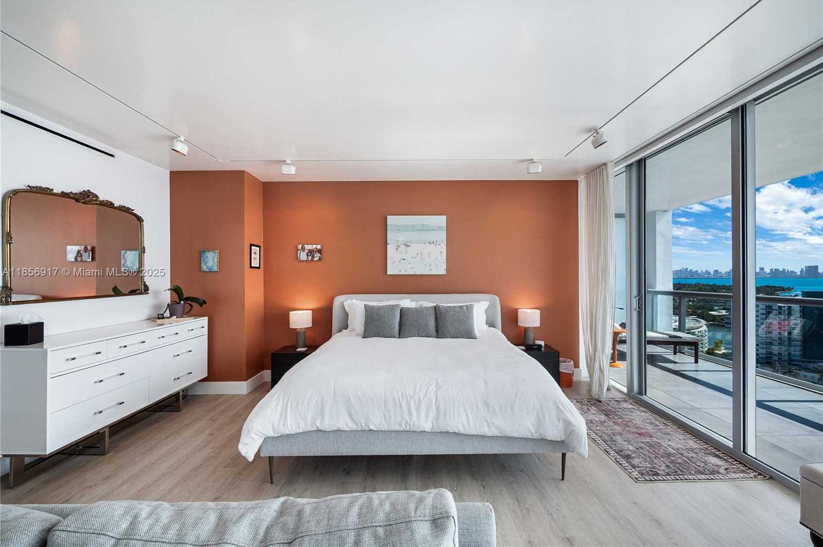 Small Image of 6799 COLLINS AVE #LPH01 & 02, Miami Beach Number 39