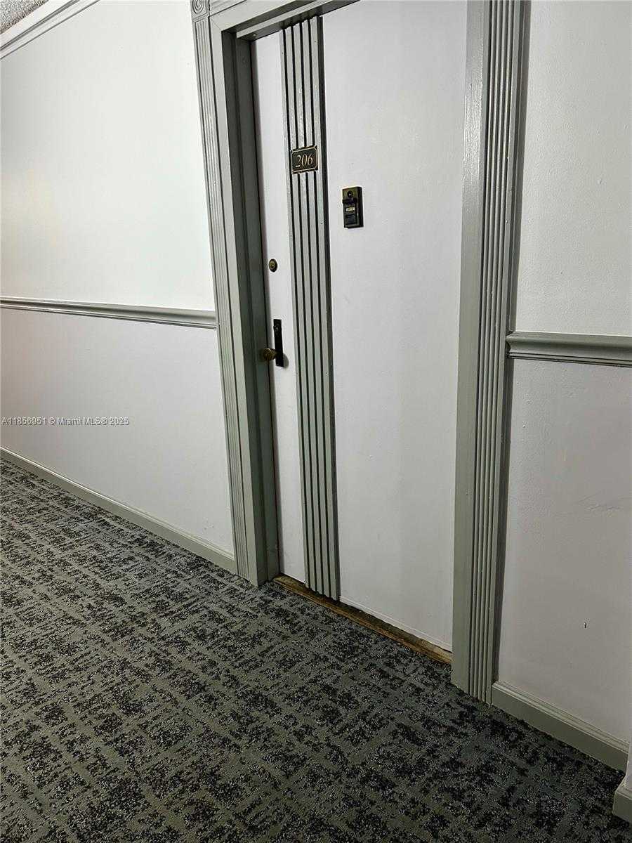 Small Image of 16919 NORTH BAY RD #206, Sunny Isles Beach Number 16