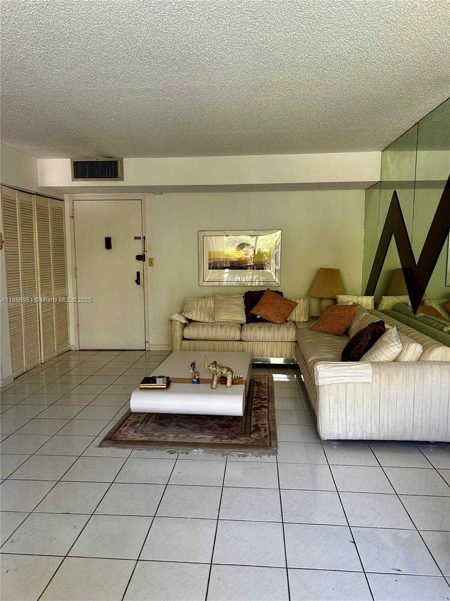 Small Image of 16919 NORTH BAY RD #206, Sunny Isles Beach Number 20