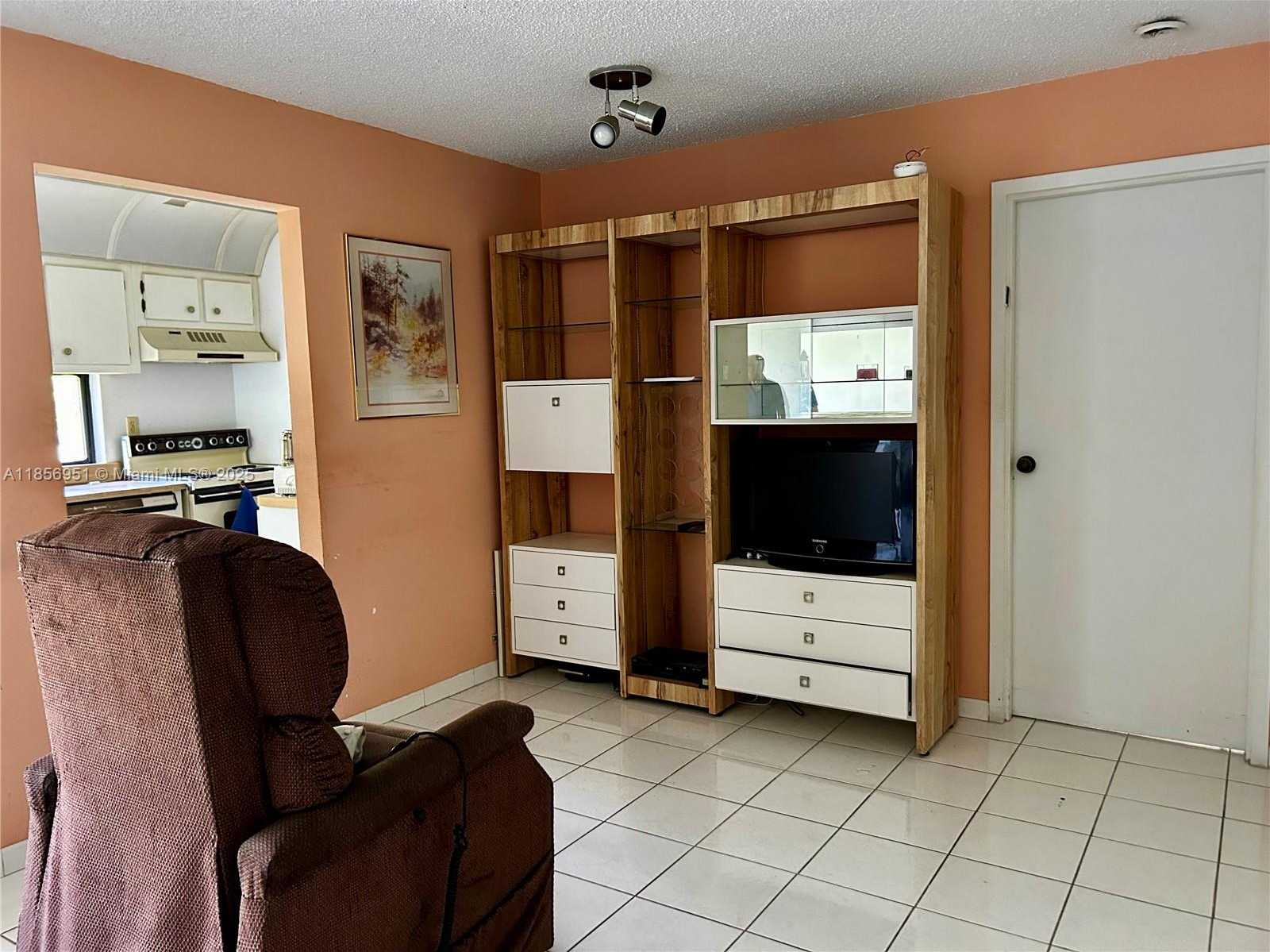 Small Image of 16919 NORTH BAY RD #206, Sunny Isles Beach Number 21