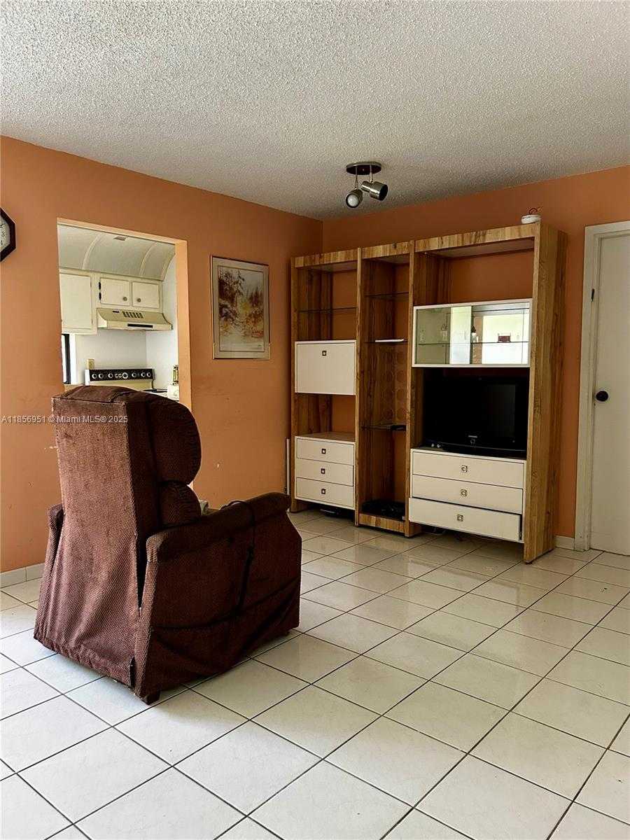 Small Image of 16919 NORTH BAY RD #206, Sunny Isles Beach Number 22