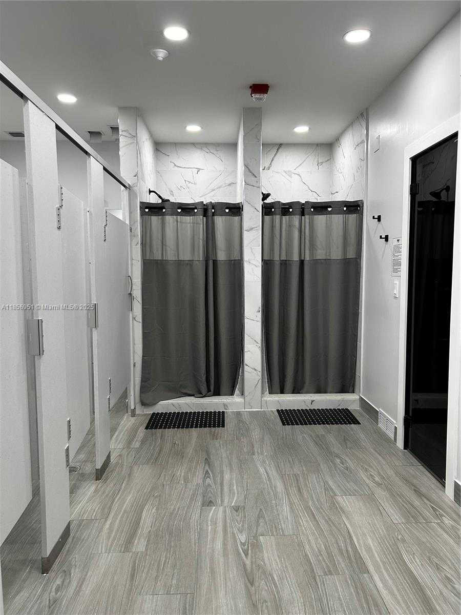 Small Image of 16919 NORTH BAY RD #206, Sunny Isles Beach Number 39