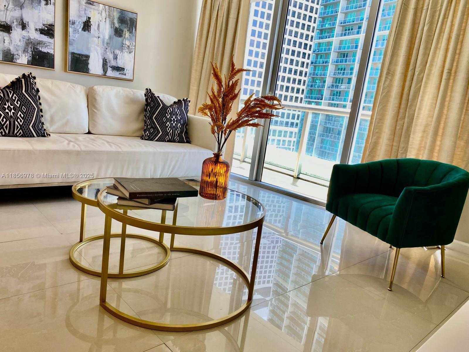 Small Image of 485 BRICKELL AVE #1607, Miami Number 19