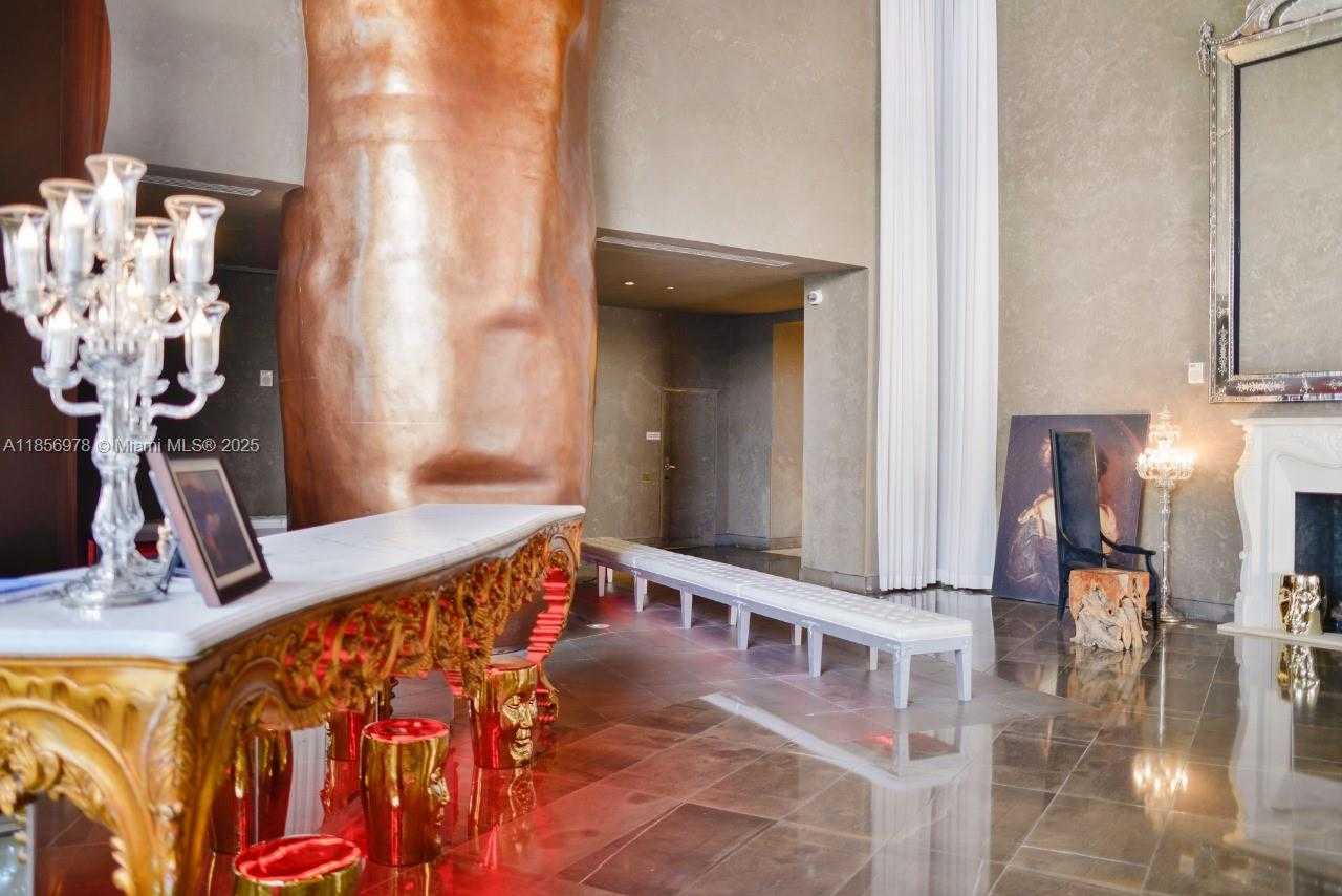 Small Image of 485 BRICKELL AVE #1607, Miami Number 26