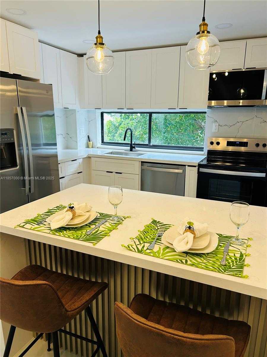 Small Image of 17021 N BAY RD #427, Sunny Isles Beach Number 59