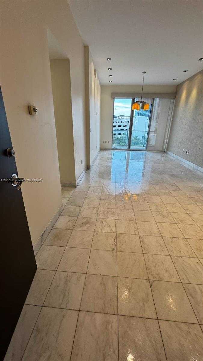 Small Image of 3470 EAST COAST AVE #H0603, Miami Number 16