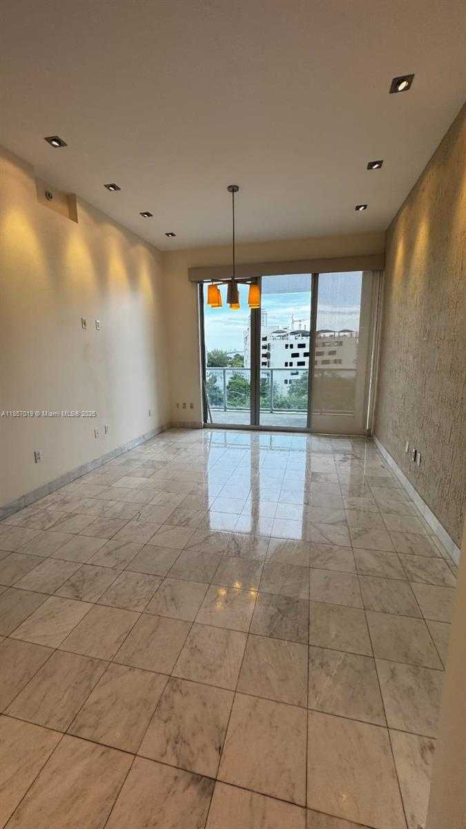 Small Image of 3470 EAST COAST AVE #H0603, Miami Number 17