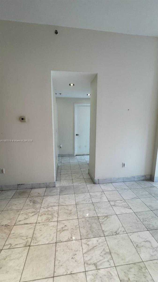 Small Image of 3470 EAST COAST AVE #H0603, Miami Number 18