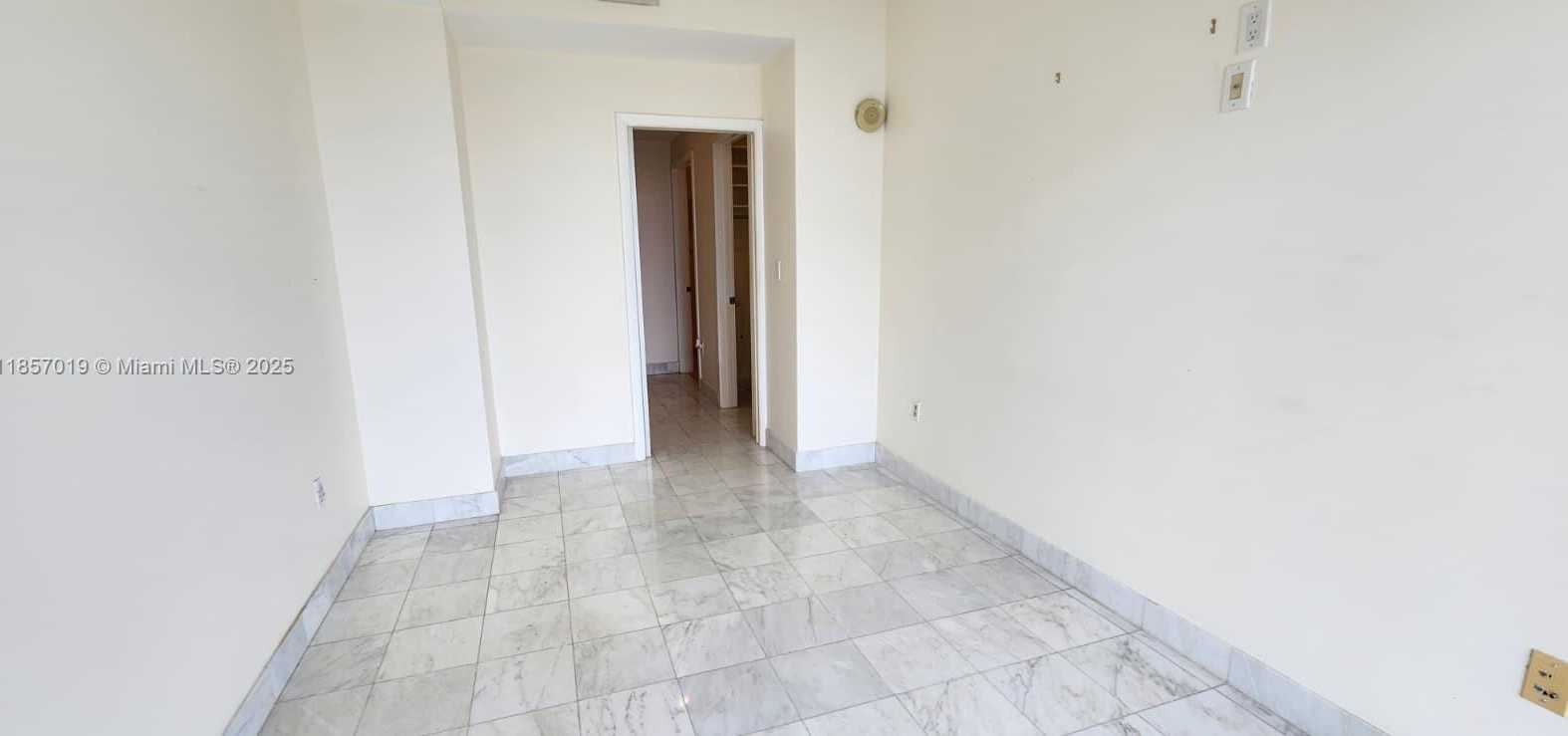 Small Image of 3470 EAST COAST AVE #H0603, Miami Number 26