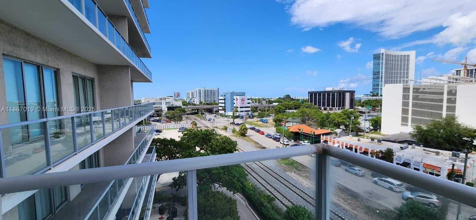 Small Image of 3470 EAST COAST AVE #H0603, Miami Number 31