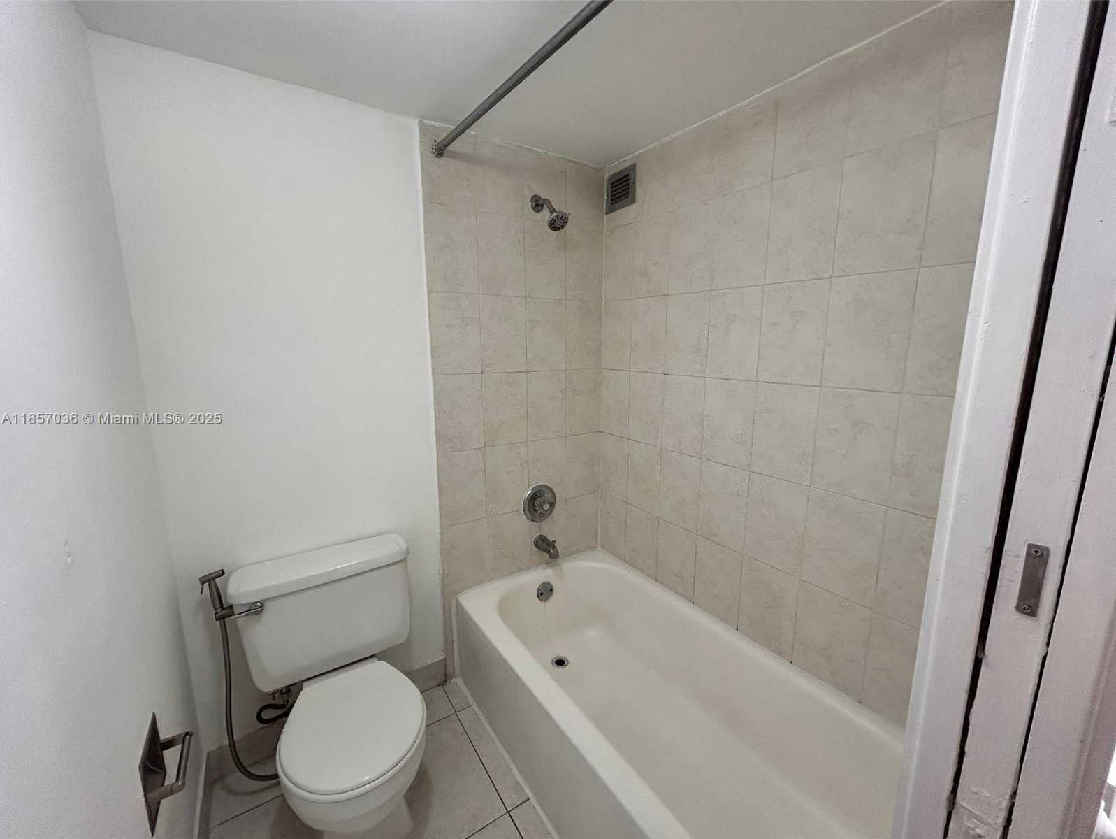 Small Image of 16919 NORTH BAY RD #214, Sunny Isles Beach Number 38
