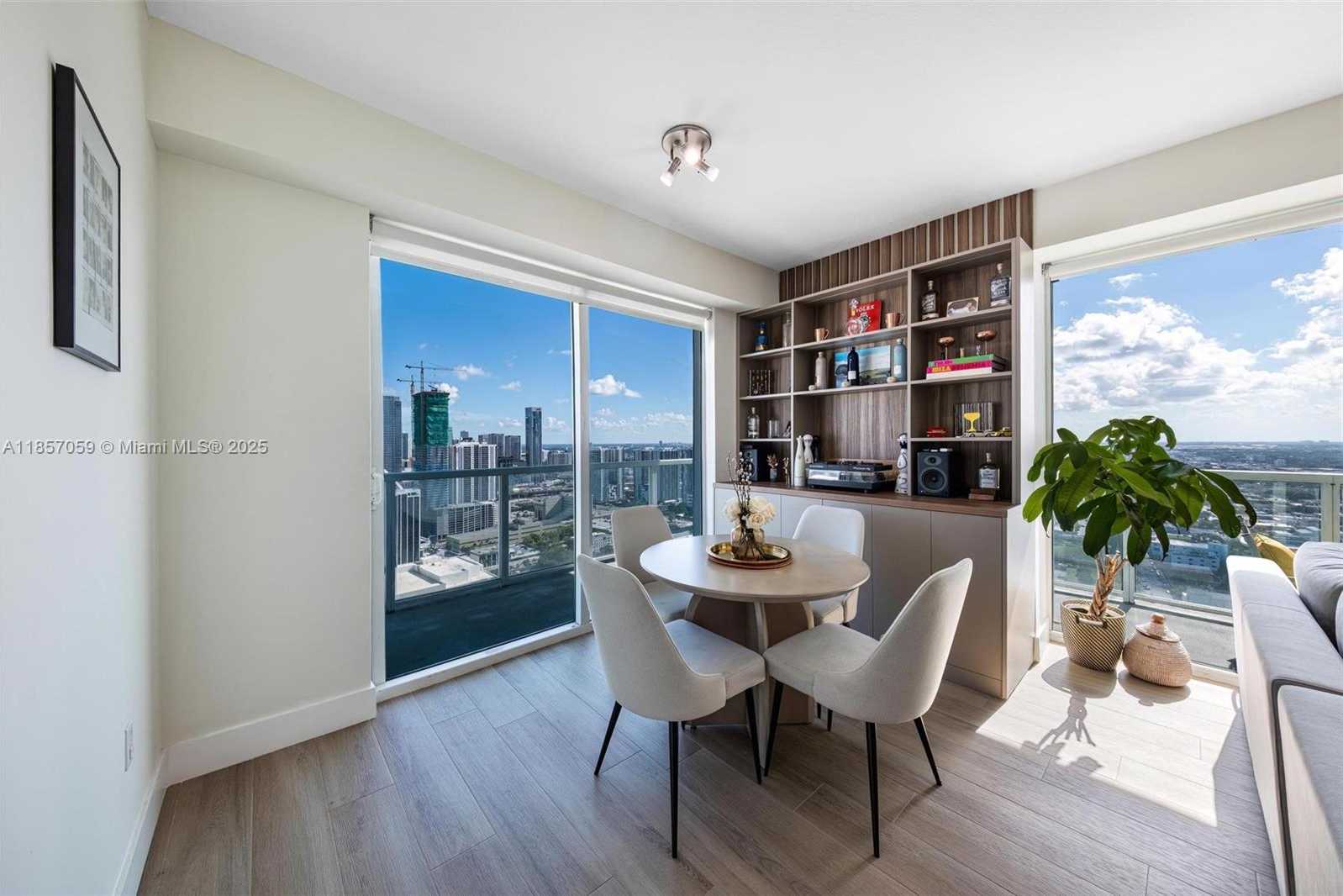Small Image of 1900 NORTH BAYSHORE DR #4111, Miami Number 10