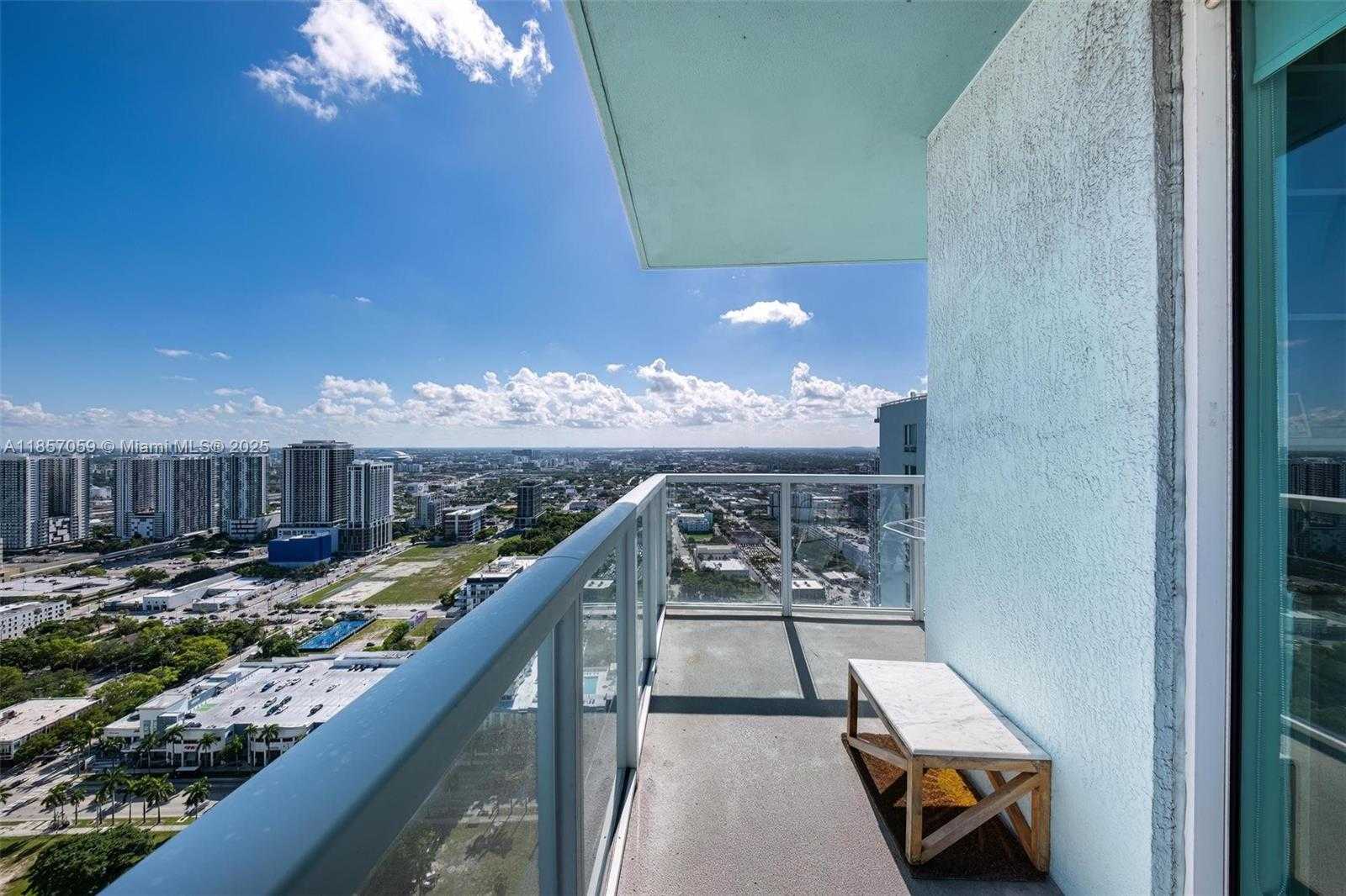 Small Image of 1900 NORTH BAYSHORE DR #4111, Miami Number 29