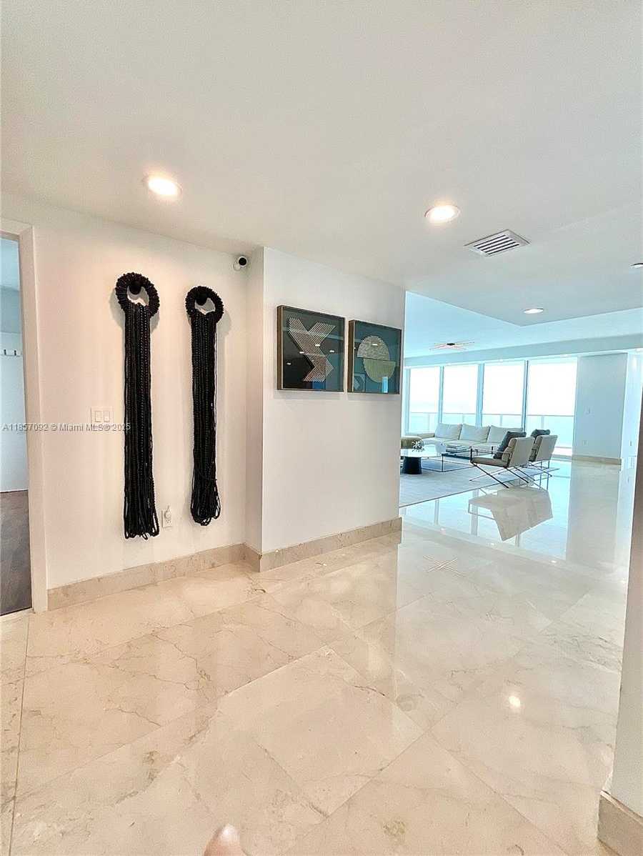 Small Image of 3951 SOUTH OCEAN DR #1903, Hollywood Number 28