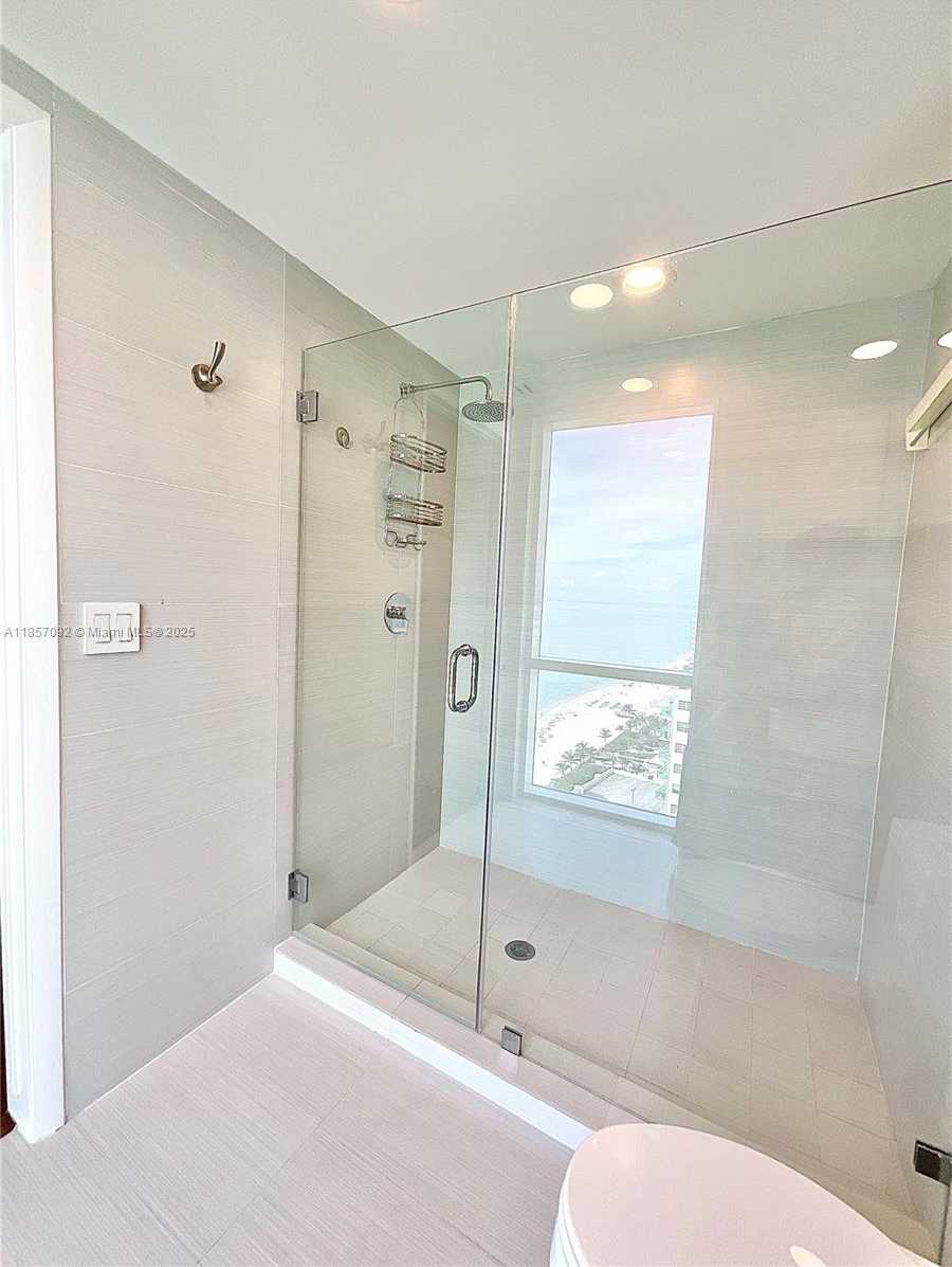 Small Image of 3951 SOUTH OCEAN DR #1903, Hollywood Number 32